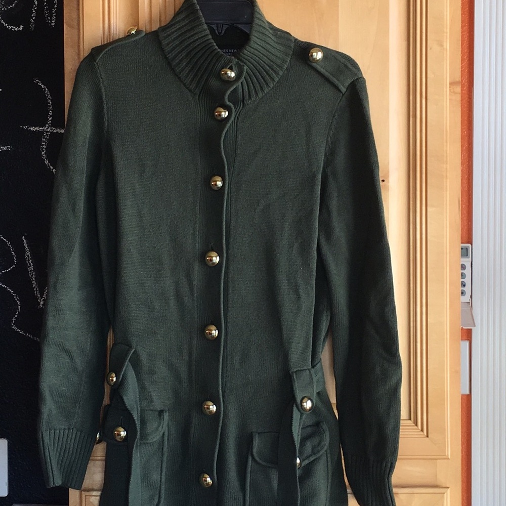 Jones New York long sweater. Can be worn open.